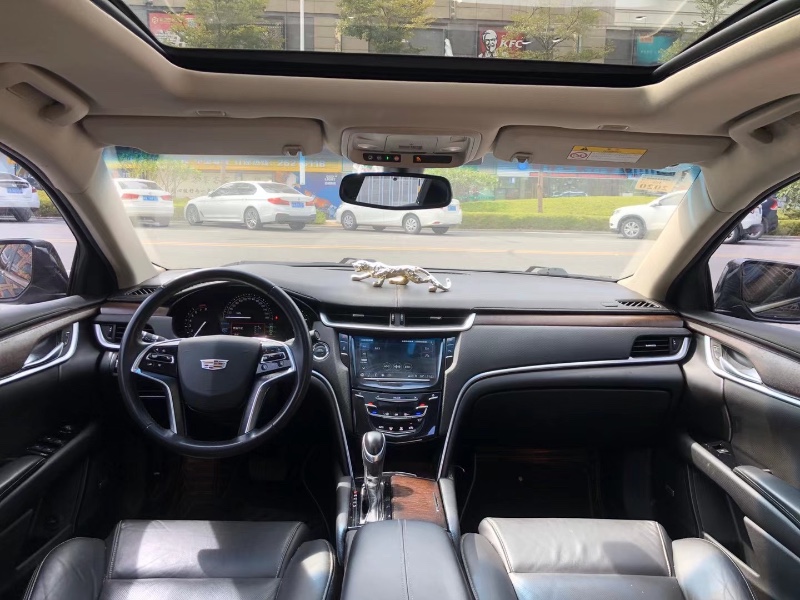 广州18年凯迪拉克XTS4