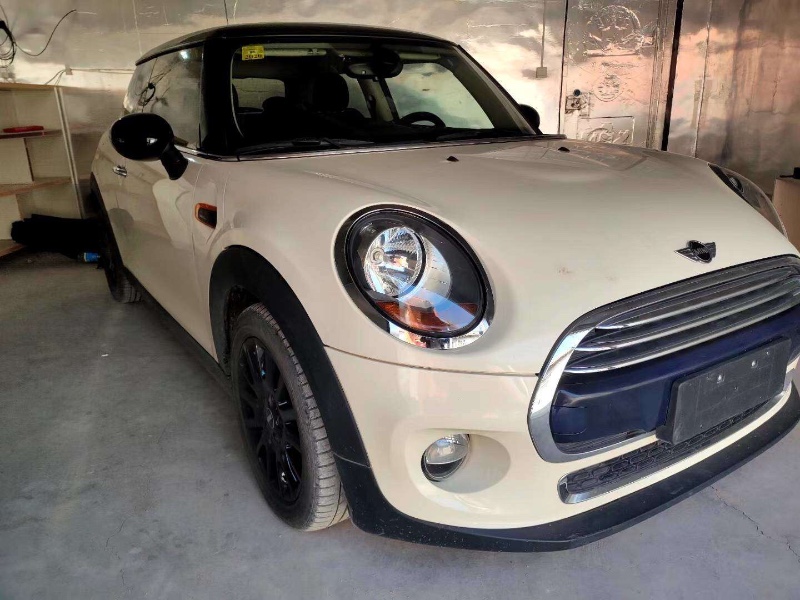 太原16年寶馬MINI2