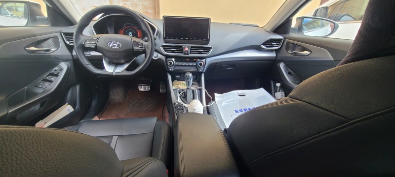 成都20年现代菲斯塔2