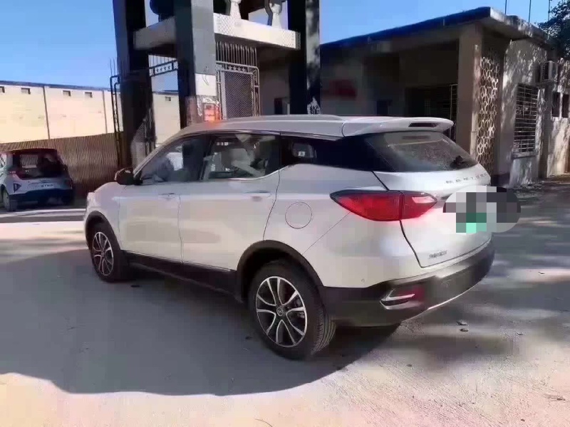 保定20年汉腾汽车X57