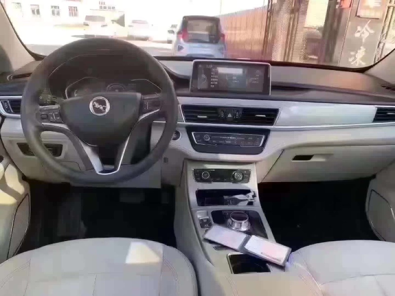 保定20年汉腾汽车X56