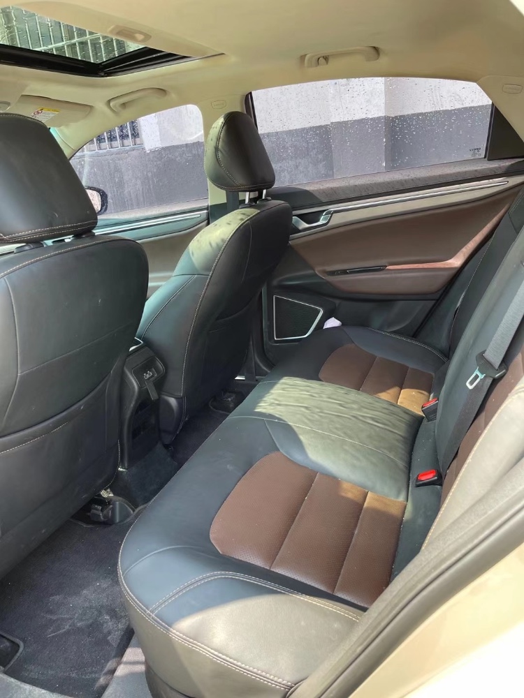 广州19年吉利帝豪GL1