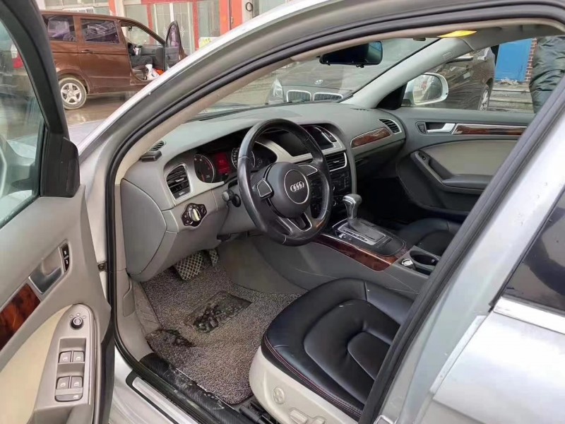 济宁14年奥迪A4L4