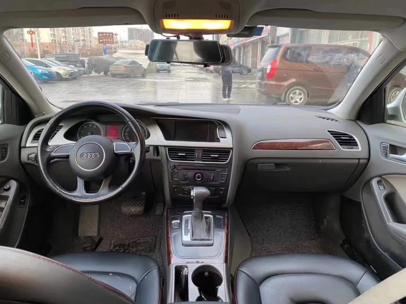 济宁14年奥迪A4L6