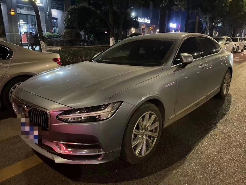 重庆20年沃尔沃S907