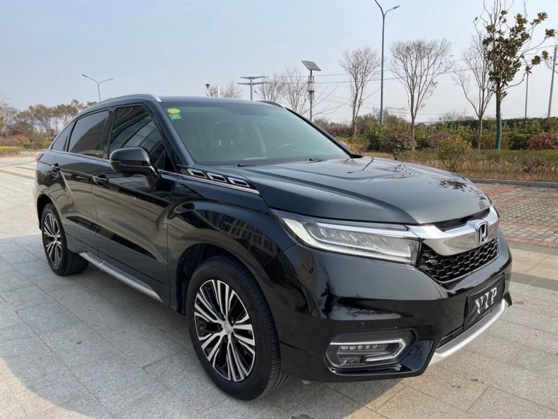 盐城19年本田冠道3