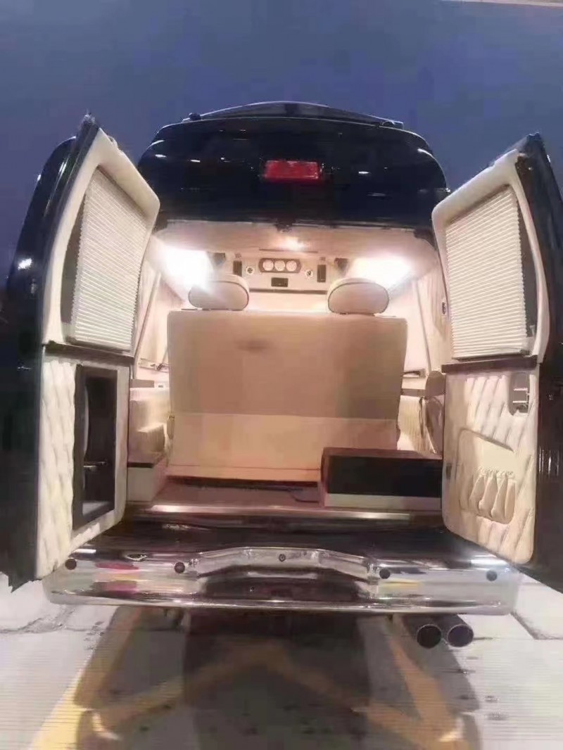 济宁14年福特E3508