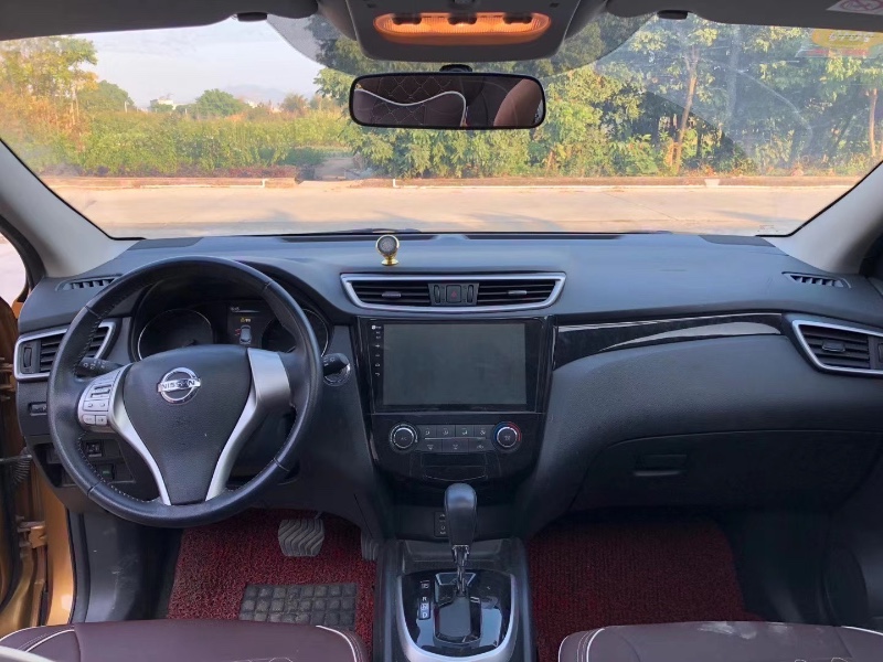 广州16年日产逍客5