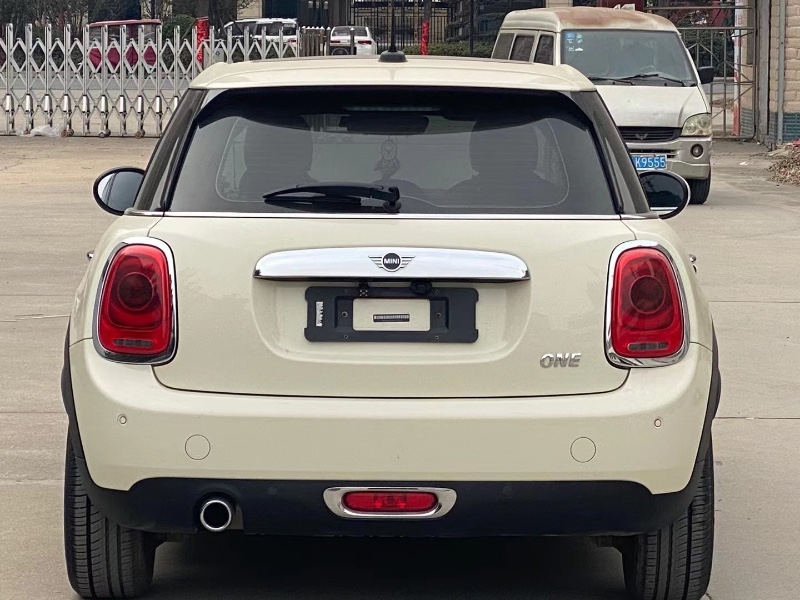 商丘19年寶馬MINI5