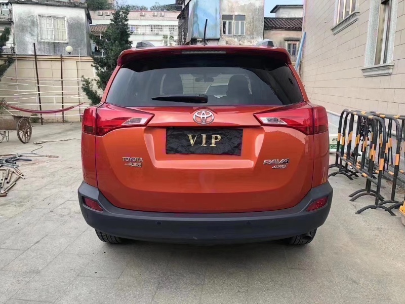 广州14年丰田RAV44
