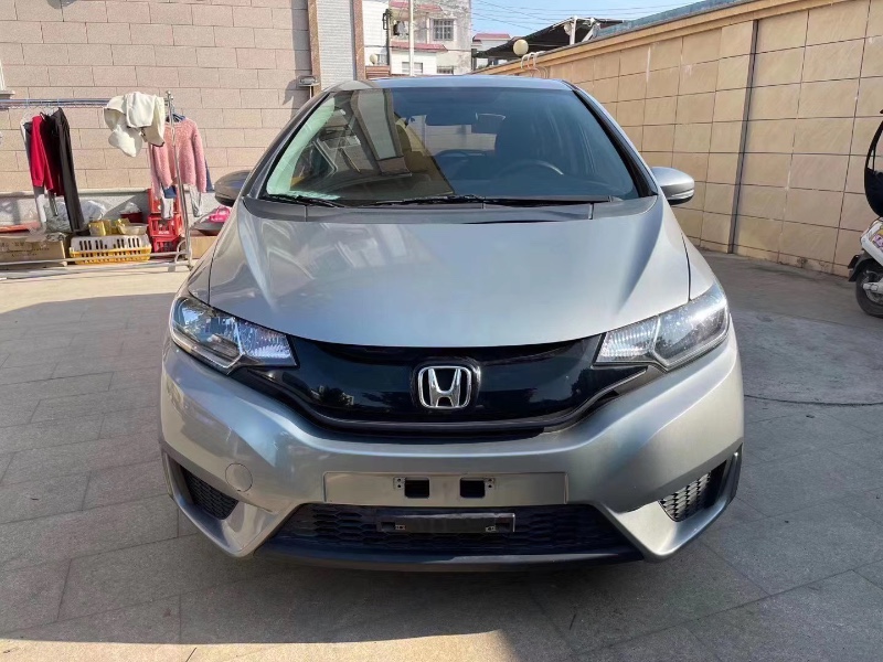 广州17年本田飞度1