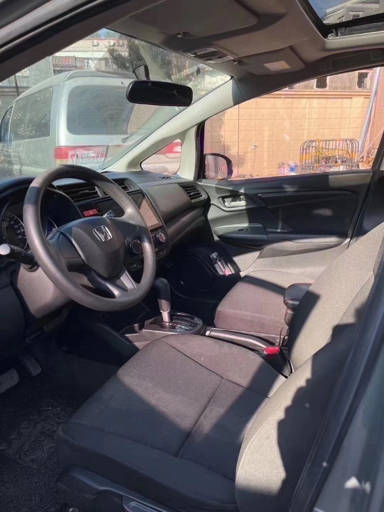 广州17年本田飞度4