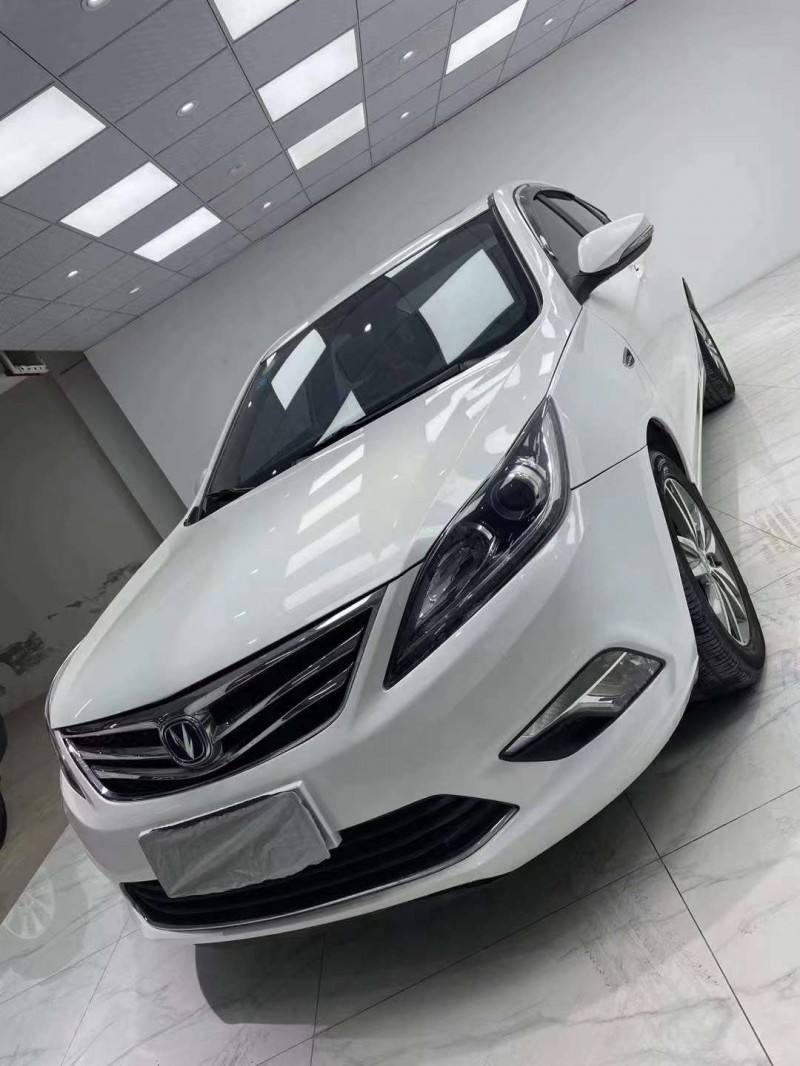 成都17年长安汽车逸动2