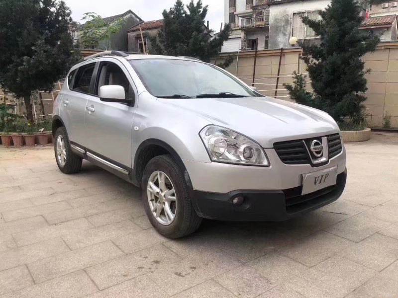 广州12年日产逍客3