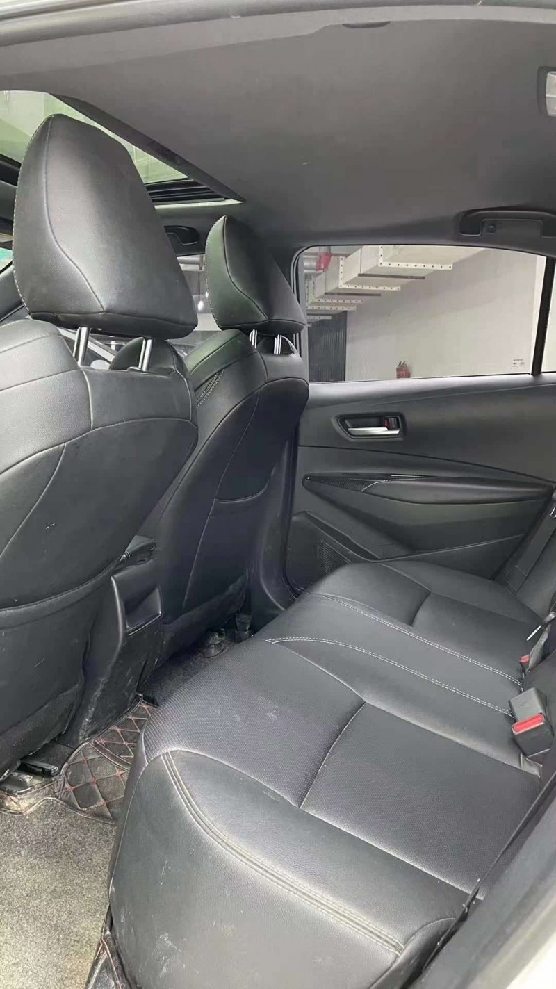 成都19年丰田雷凌7