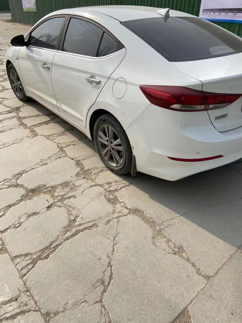 潍坊17年现代领动3