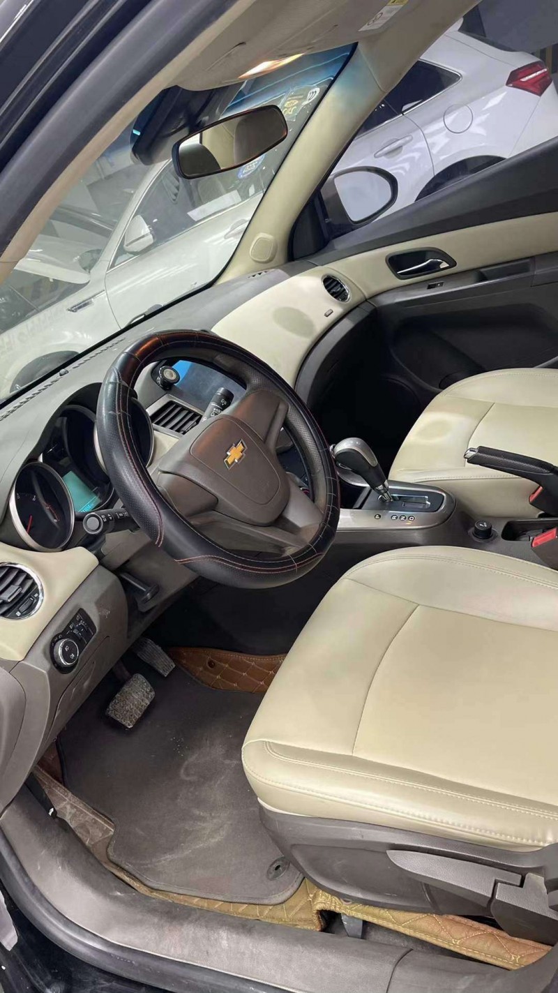 成都15年雪佛兰科鲁兹4