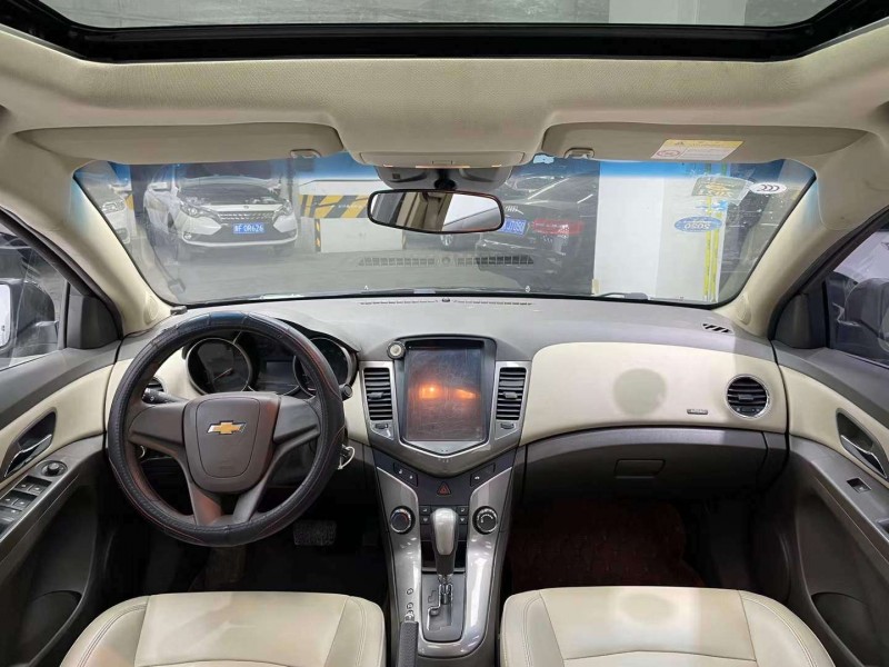 成都15年雪佛兰科鲁兹6