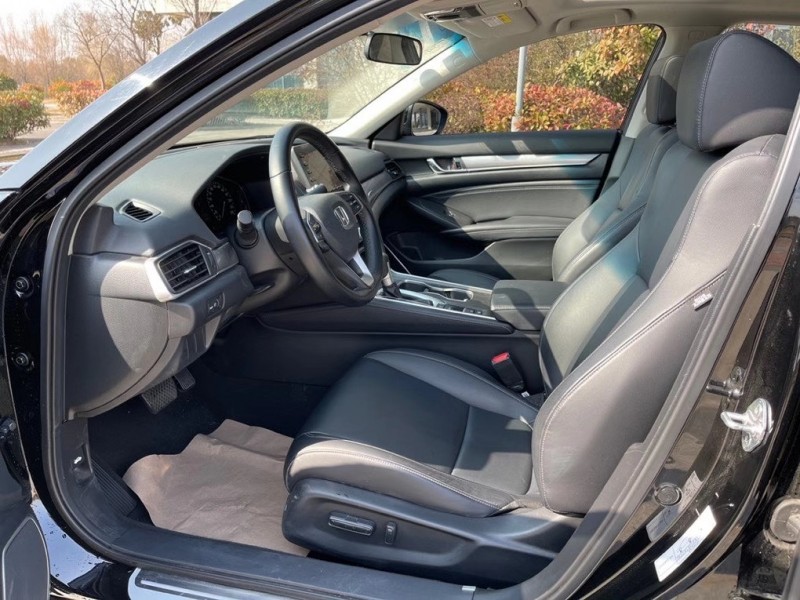 盐城19年本田雅阁6