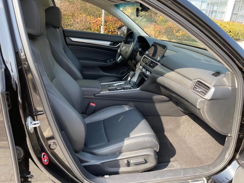 盐城19年本田雅阁8