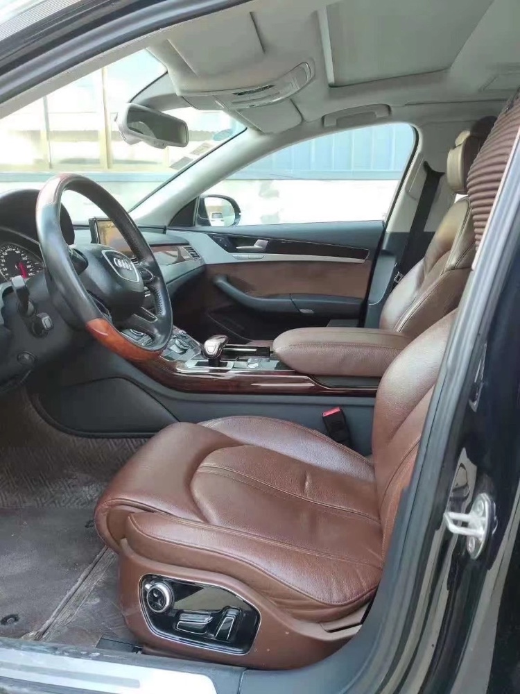 保定14年奥迪A8L6