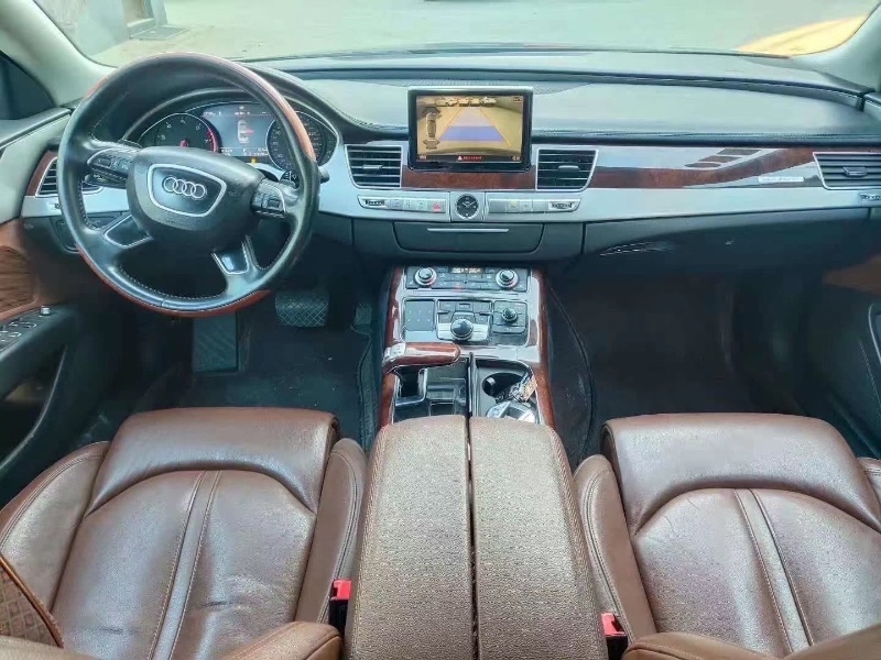 保定14年奥迪A8L2