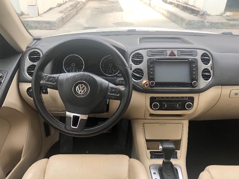 深圳10年大众途观5