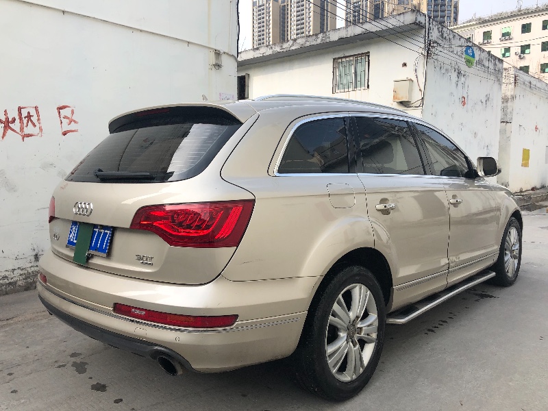 深圳12年奥迪Q73