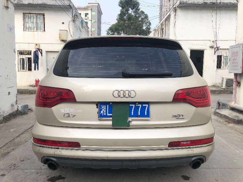 深圳12年奥迪Q74
