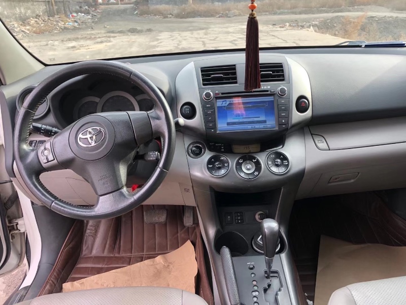 太原09年豐田RAV49