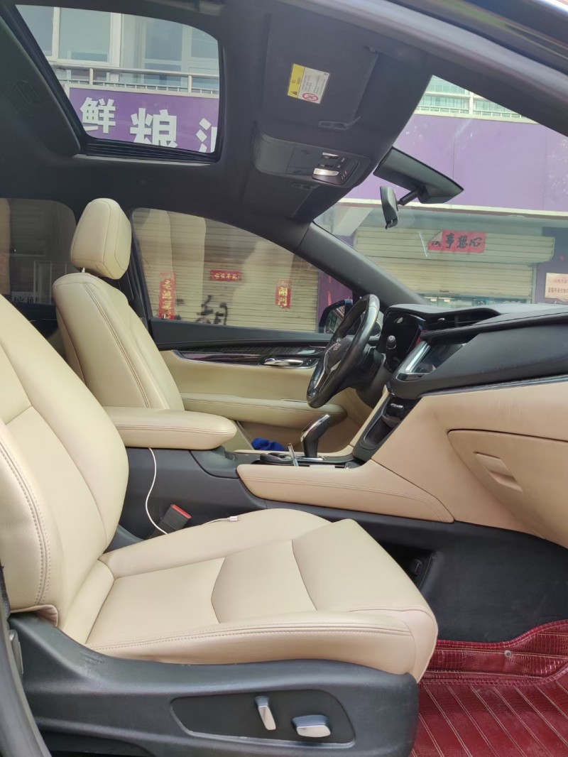 運城16年凱迪拉克XT56