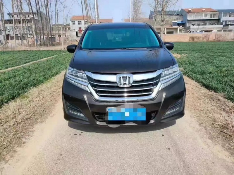 青岛17年本田艾力绅8