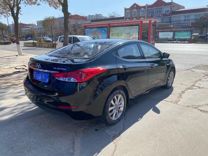 保定15年现代朗动5