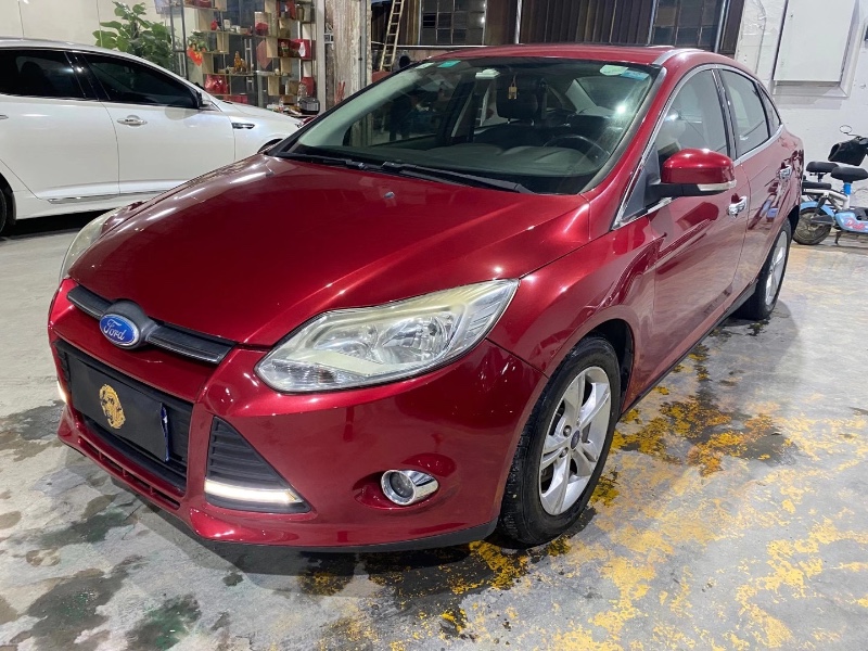 广州14年福特福克斯3