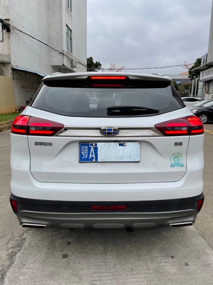 中山18年吉利博越4