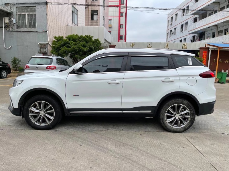 中山18年吉利博越2