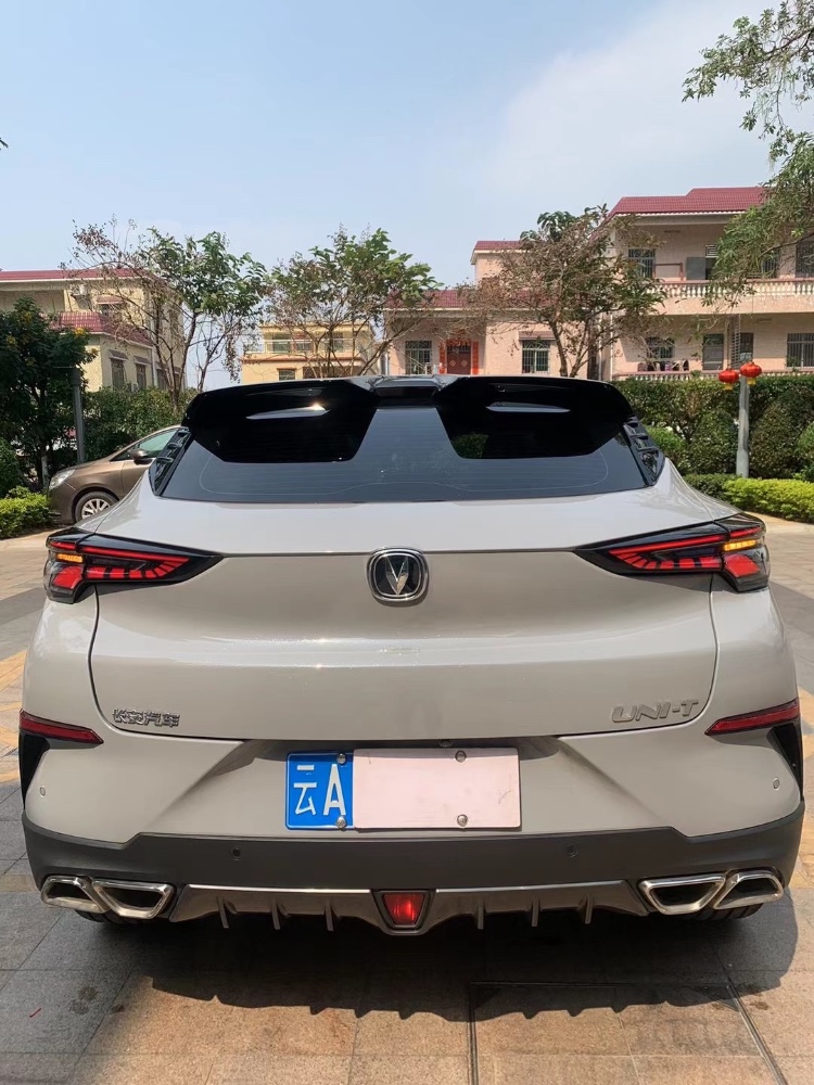 中山20年长安汽车致尚3