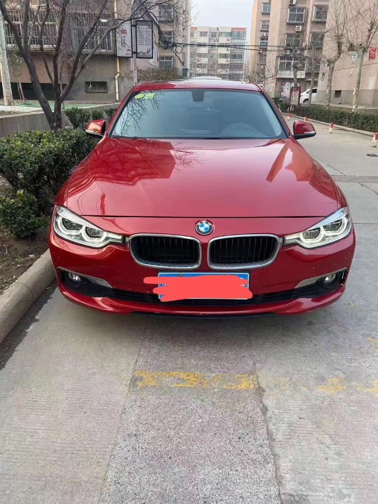 济南16年宝马3系8