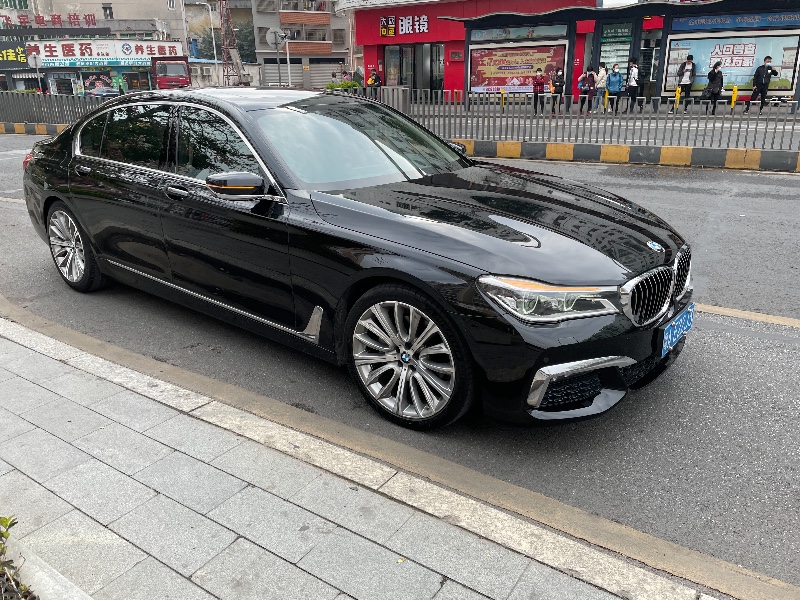 佛山16年宝马7系1