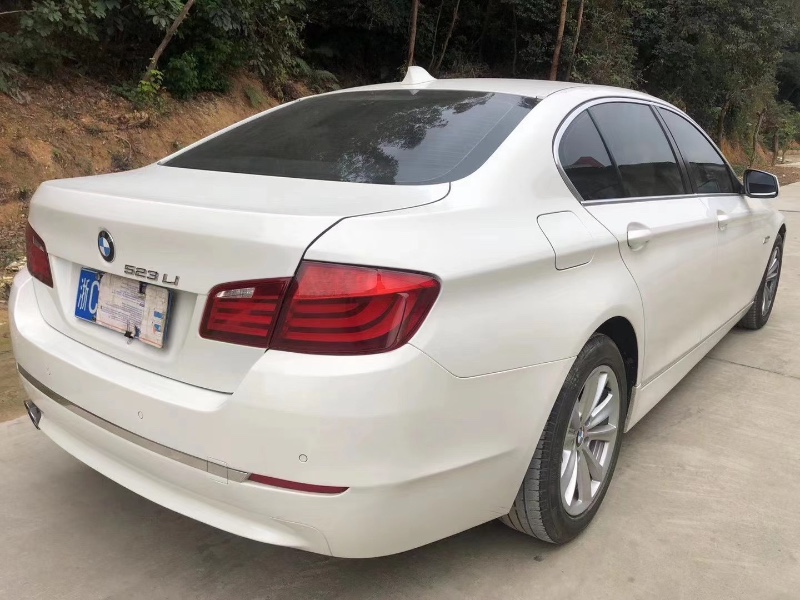 江门11年宝马5系7