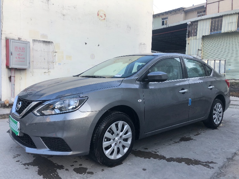 深圳20年日产轩逸8