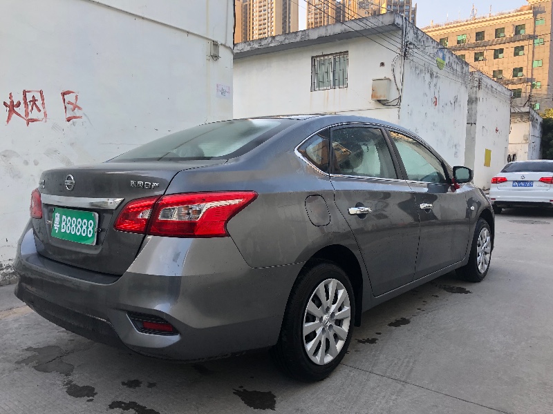 深圳20年日产轩逸1