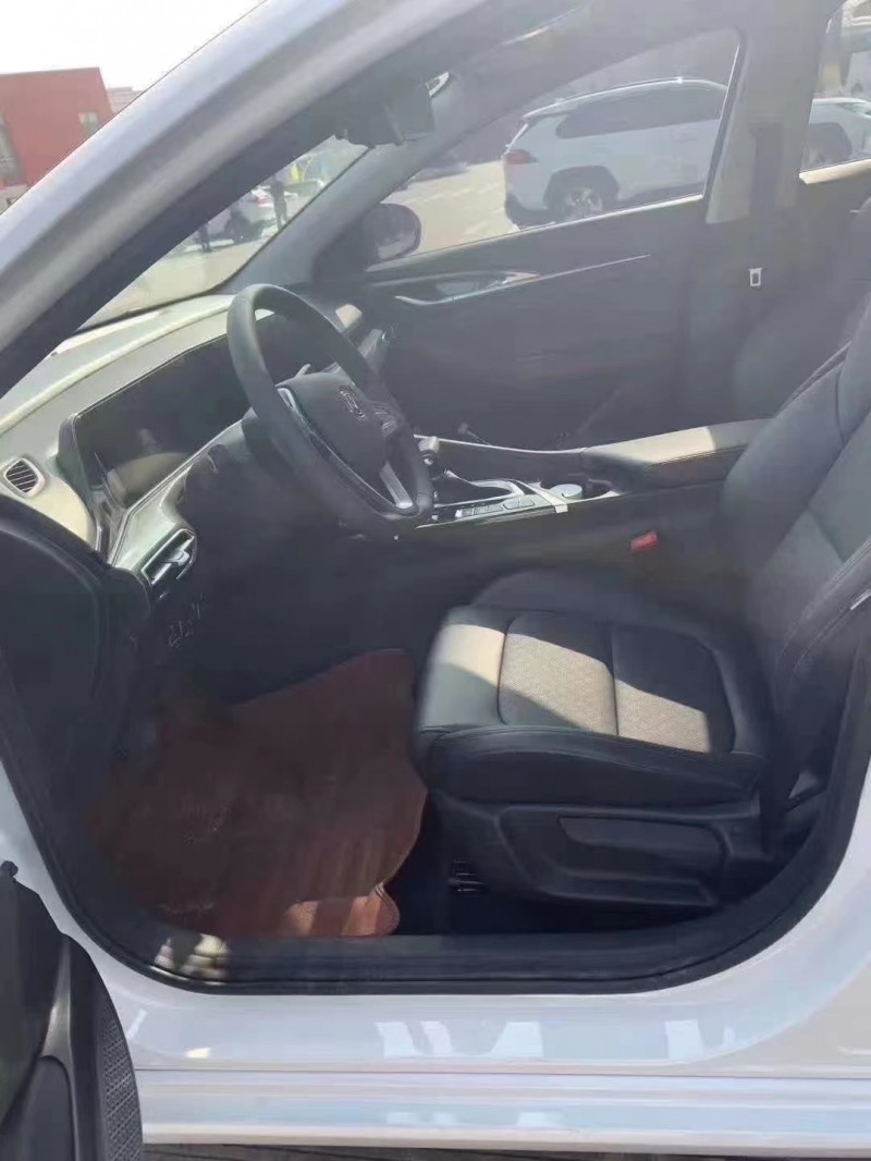 蘇州20年長安汽車逸動4