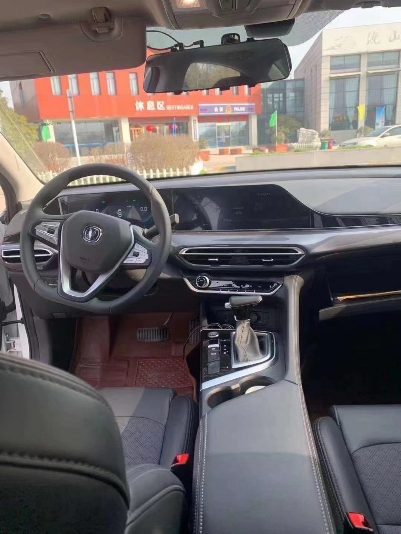 蘇州20年長安汽車逸動6