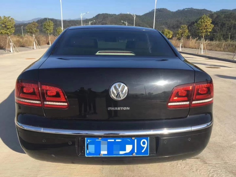 廈門12年大眾輝騰9