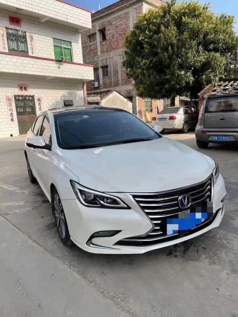 韶關18年長安汽車睿騁CC2