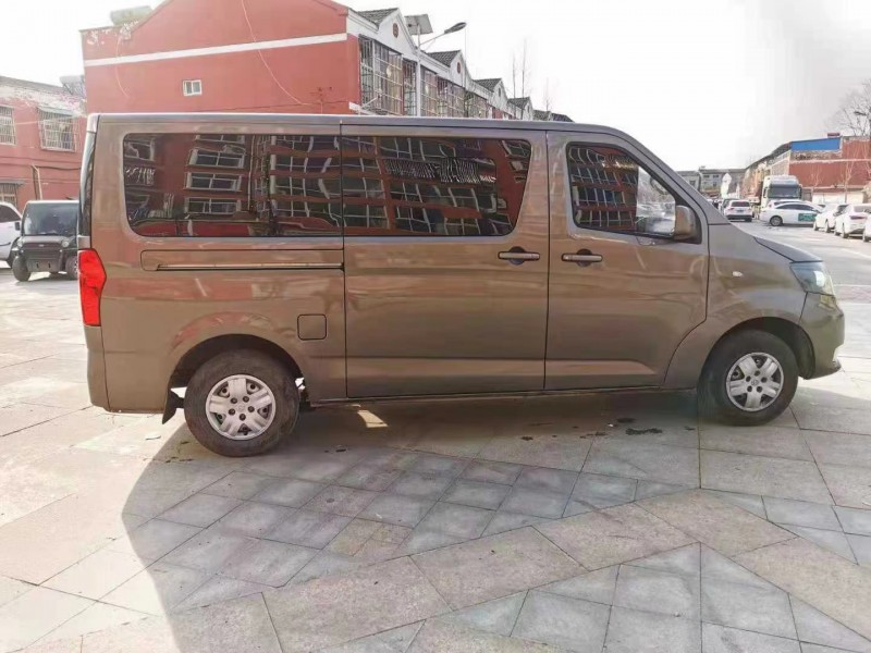 淮北20年長安汽車睿行6