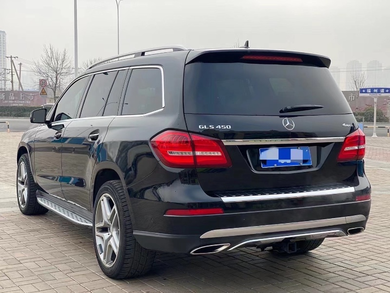 天津17年奔馳GLS5