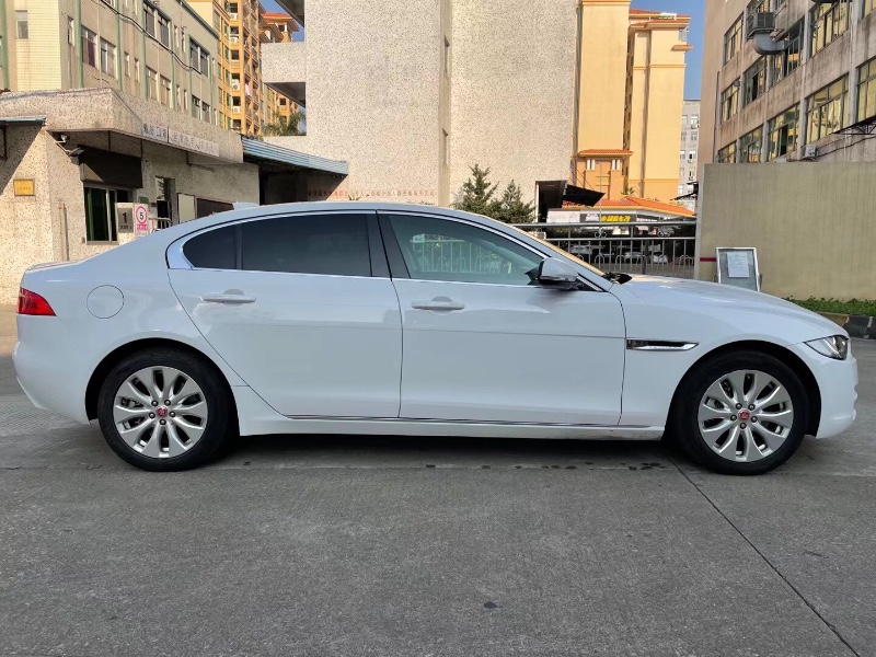 中山19年捷豹XE3