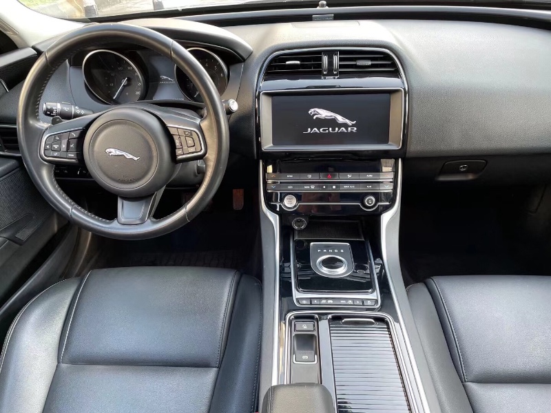 中山19年捷豹XE5